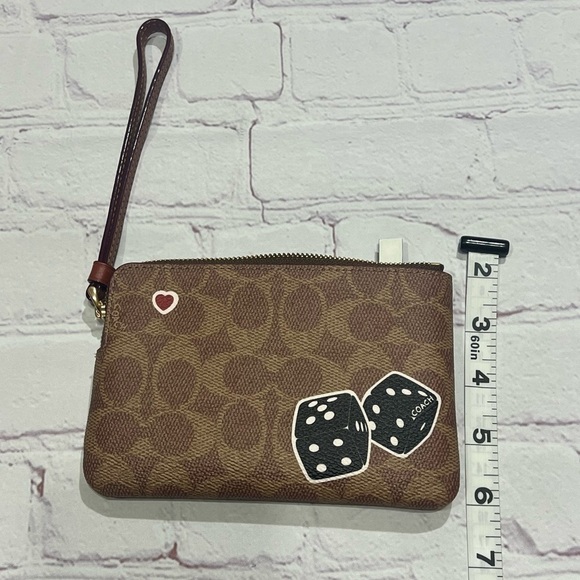 COACH Corner Zip Wristlet In Signature Canvas With Rexie Sticker Print NWT - Picture 2 of 14